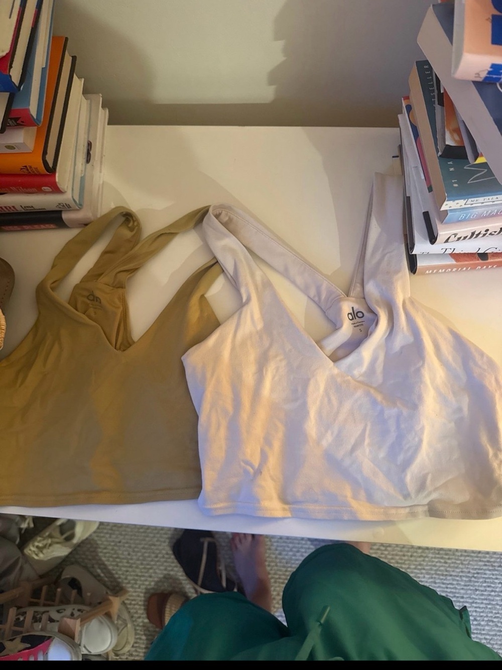 ALO Yoga cropped tanks - small
